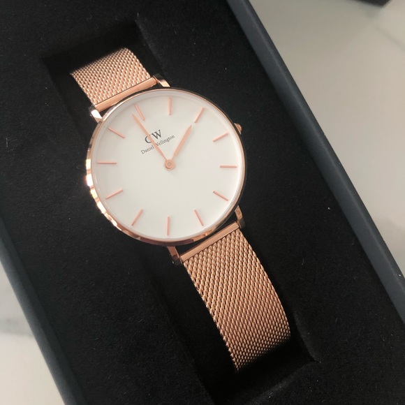 Daniel Wellington Accessories - Daniel Wellington watch